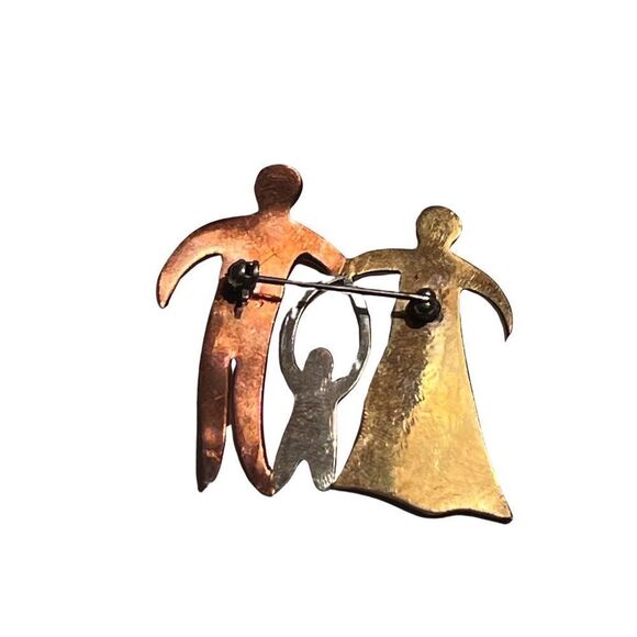 Vintage Tri-Tone Gold Tone, Silver & Copper Brooch. Family Group Brooch Pin - Picture 4 of 5